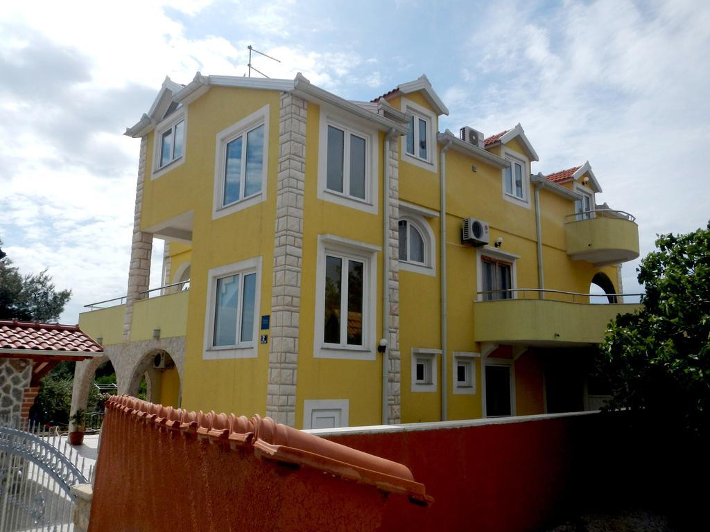 Apartments Ankica Шибеник Экстерьер фото